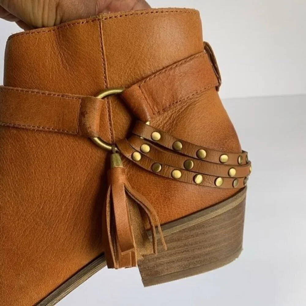 Chinese Laundry brown leather boots shoes size 7.5